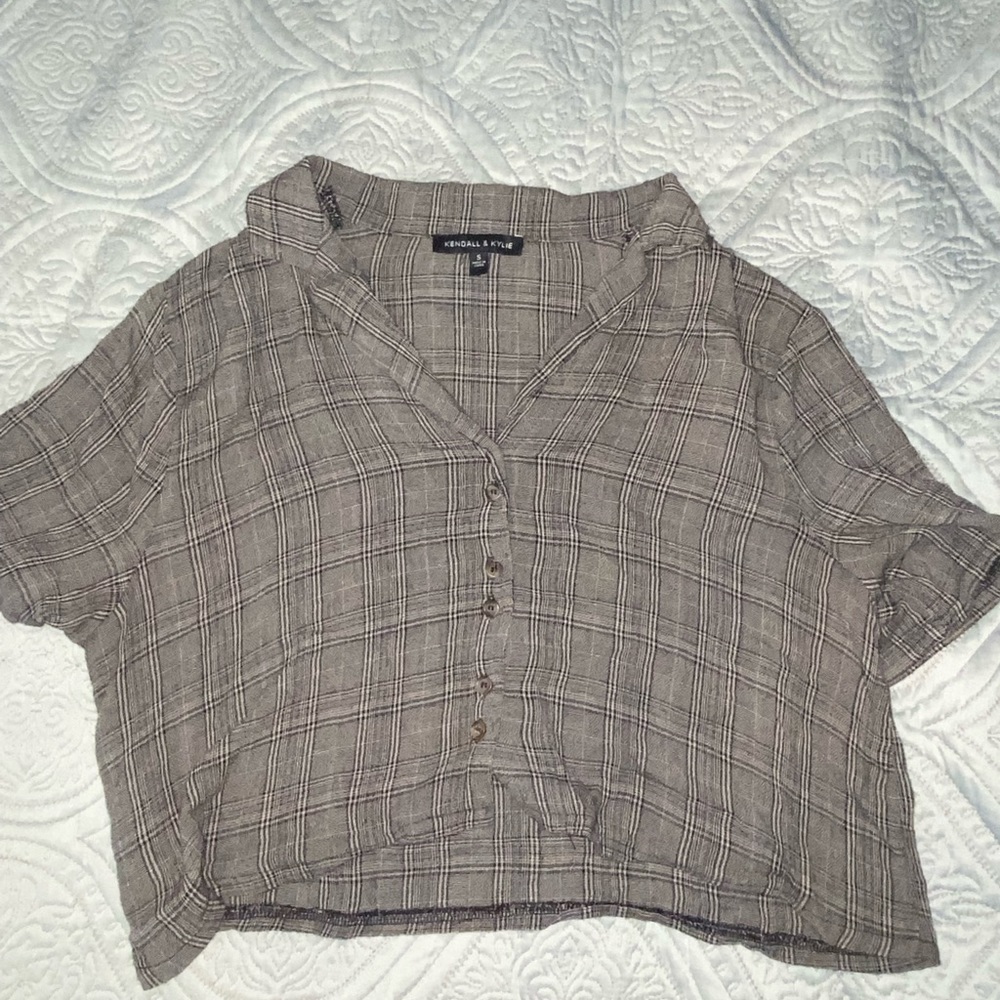Kendall & Kylie Plaid Cropped Button Down Shirt